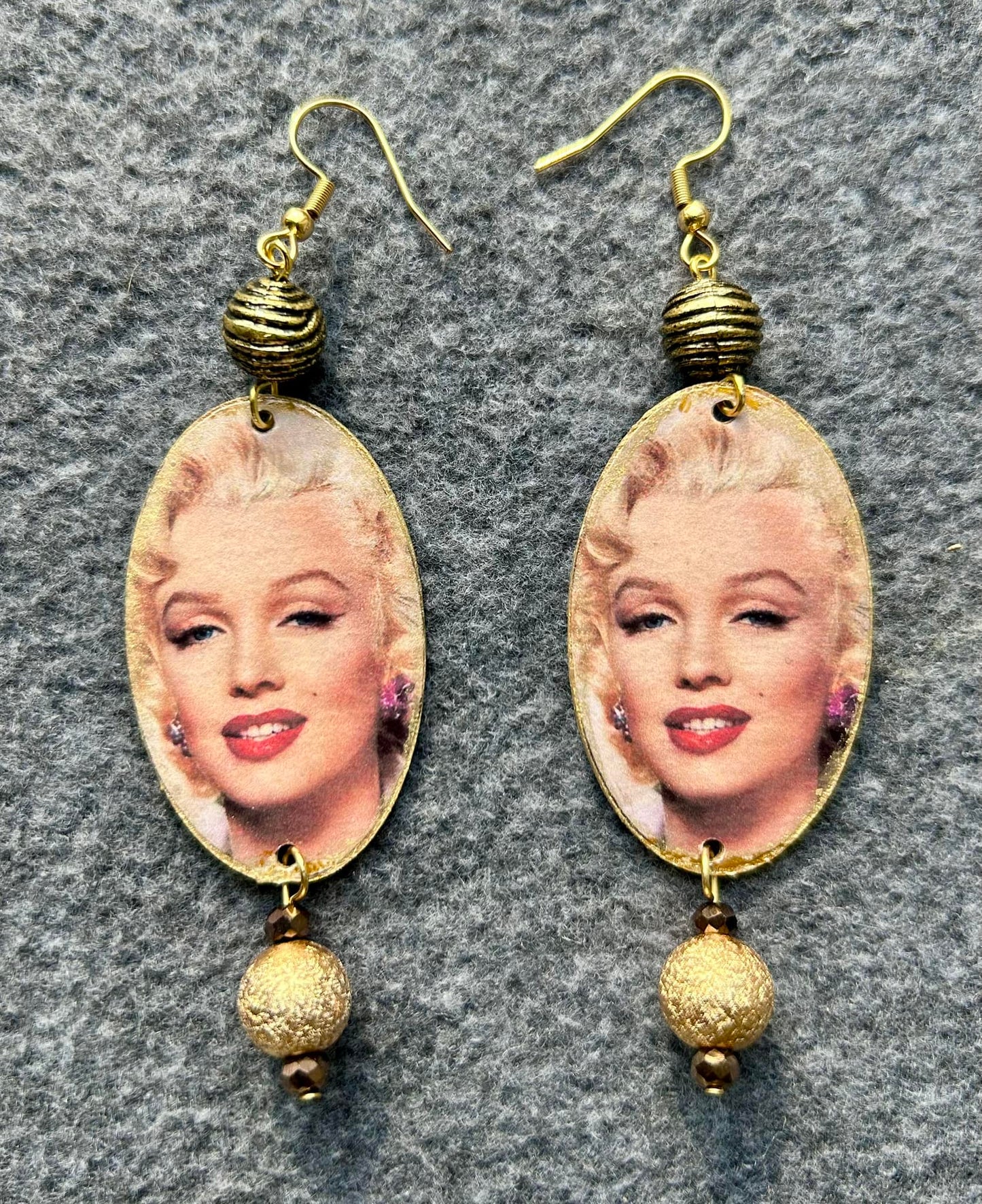 Orecchini Marilyn Monroe gold vintage artigianali